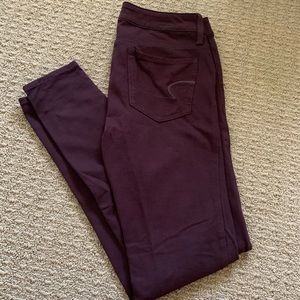 American Eagle Maroon Jegging